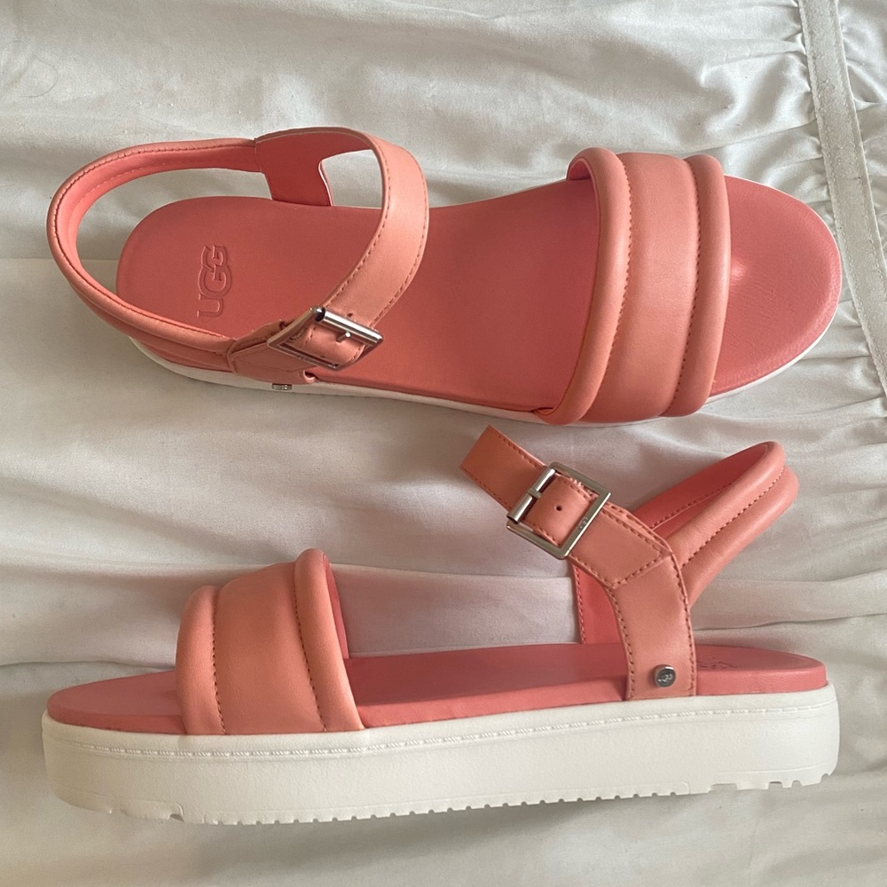 NEW UGG Zayne Platform Leather Sandal - women’s shoes size 10 - starfish…